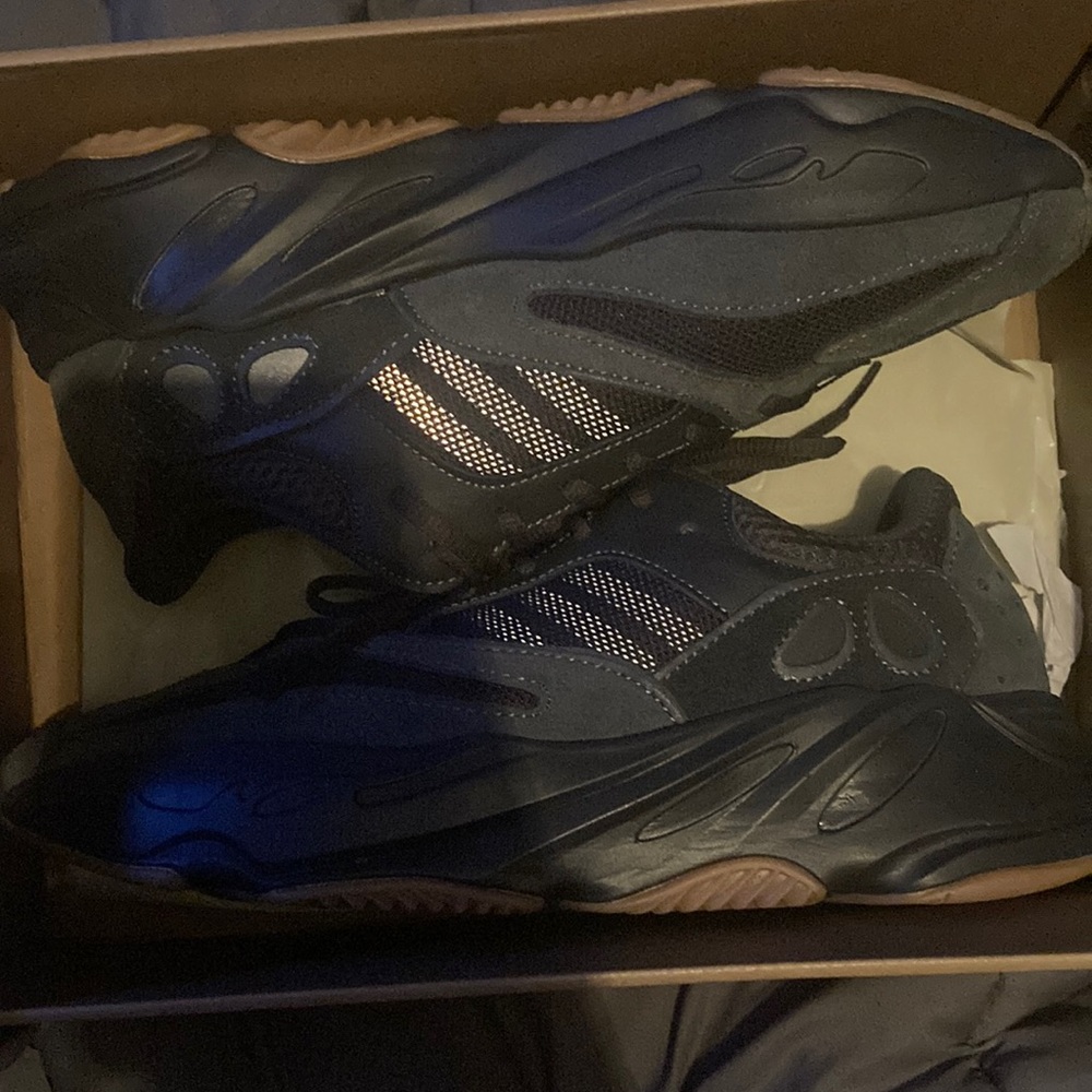 Yeezy 700